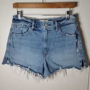 Abercrombie & Fitch The 4" Mom Medium Wash Short High Rise Raw Cut Hem Size 29/8